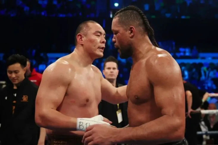 Joe Joyce Aktifkan Duel...