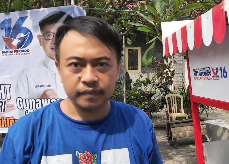 Penjual Pastel Goreng...