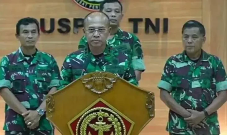 Mabes TNI Tanggapi Kritik...