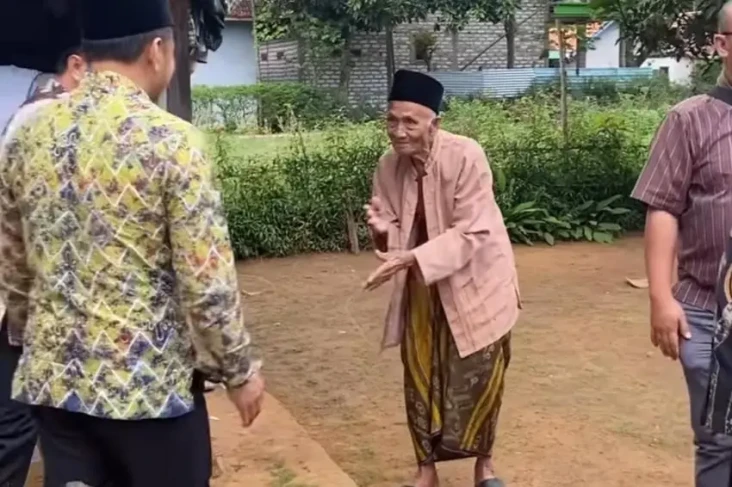 Mbah Harun, Jemaah Haji...
