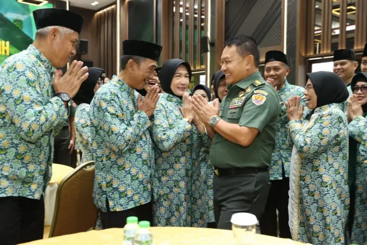 Lagi, KSAD Dudung Berangkatkan...