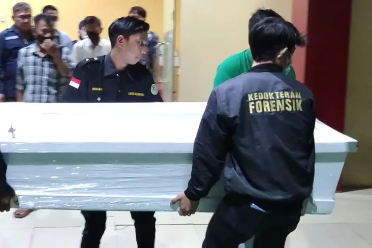 Jenazah Pelaku Penembakan...