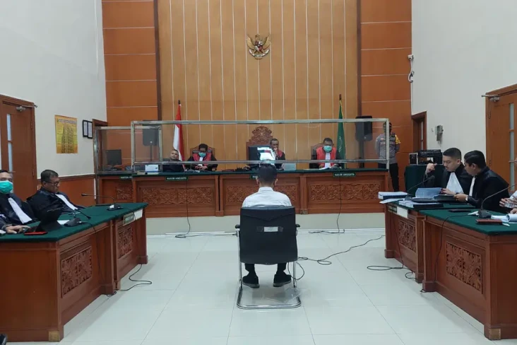 Kasus Sabu Tukar Tawas,...