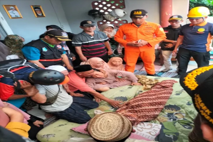 Terseret Arus Kali Taman...