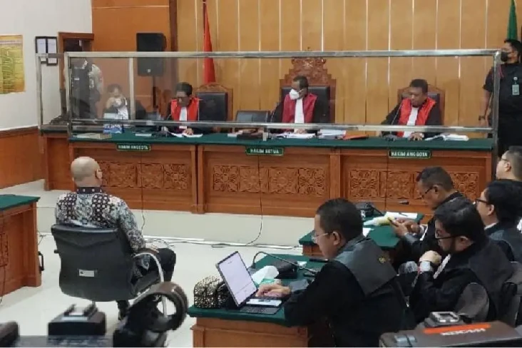 Daftar Lengkap Vonis...