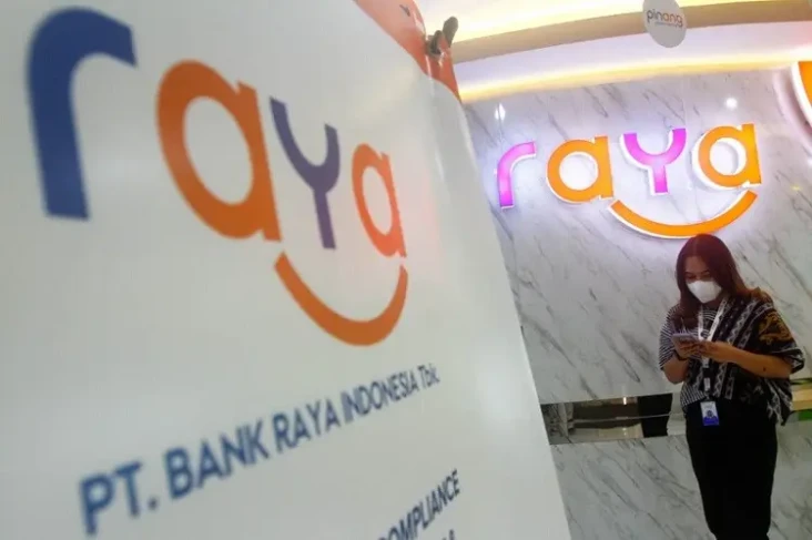 Bank Raya Rombak Jajaran...