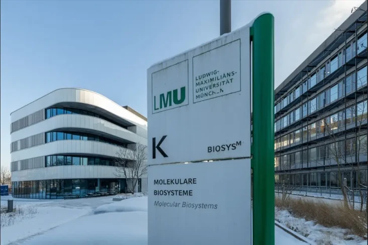 15 Universitas Terbaik...
