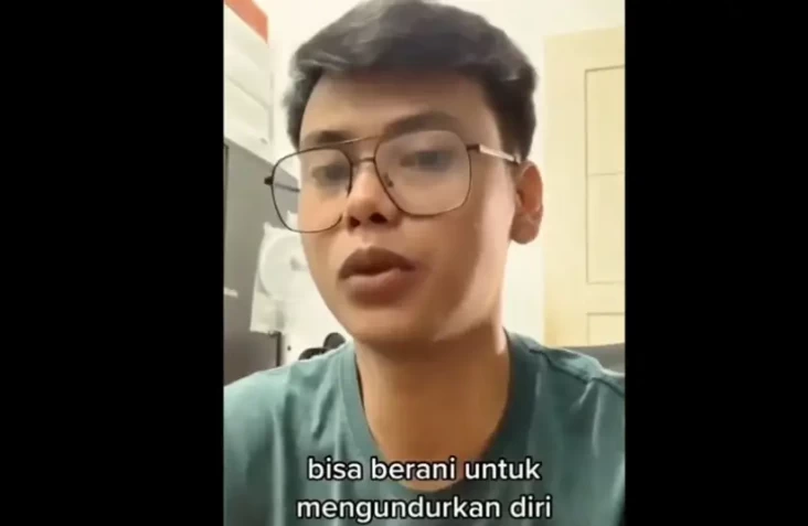 Viral! Guru di Pangandaran...