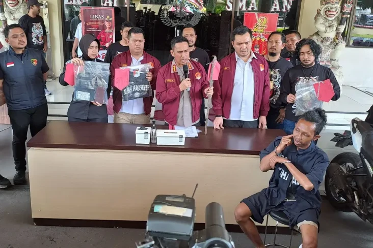 Sadis! Husen Pesan PSK...