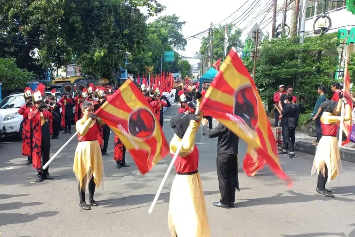 PDIP Meriahkan Pendaftaran...