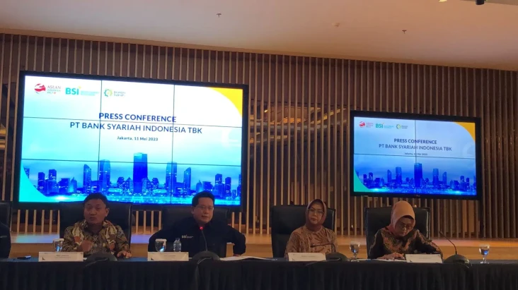 Direktur Utama BSI Pastikan...