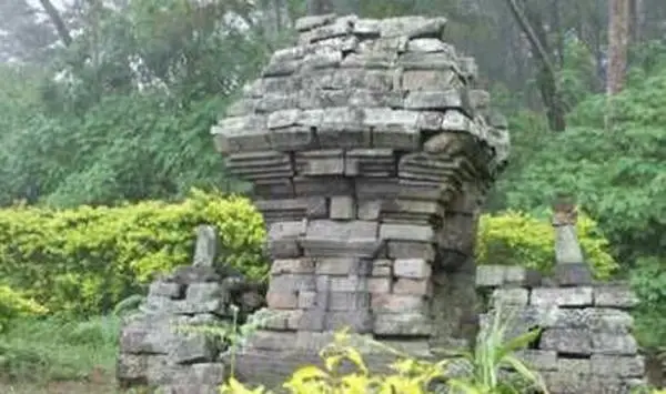 Kisah Candi Telih Jadi...