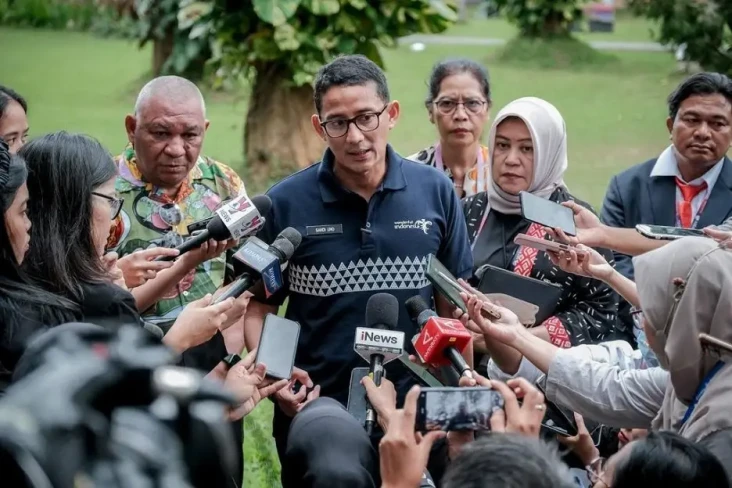 Sandiaga: KTT ke-42...
