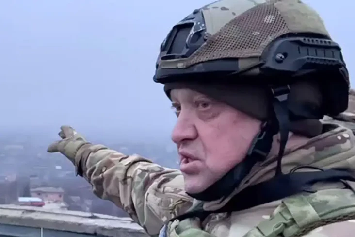 Sebut Zelensky Menipu,...