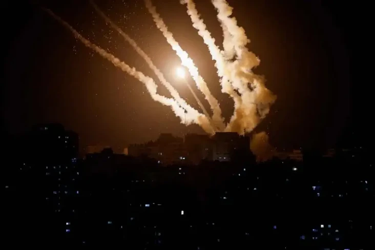 Israel Habisi 13 Warga...