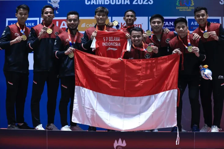 Bulu Tangkis Beregu...