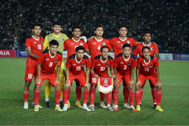 Puja Puji Pelatih Vietnam...