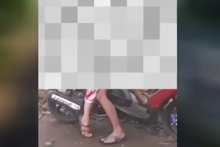 Viral Sejoli Mesum di...