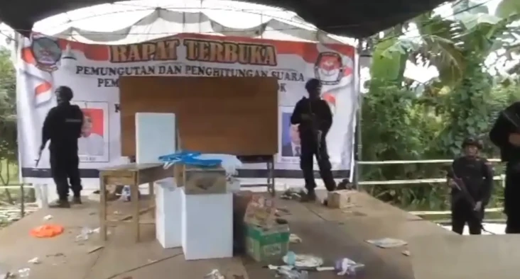 Pilkades Banyoneng Laok...