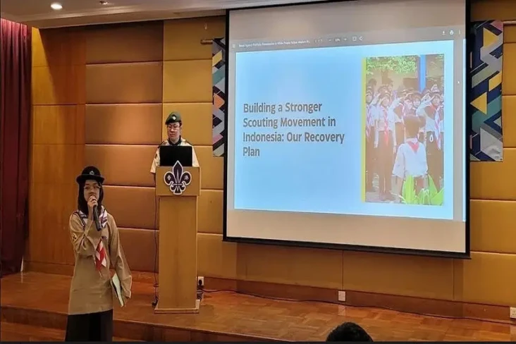 Mahasiswa UI Berbagi...