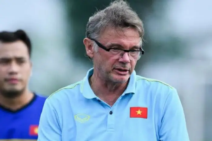 Philippe Troussier Kena...