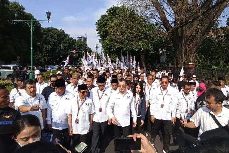 HT Pimpin Long March...