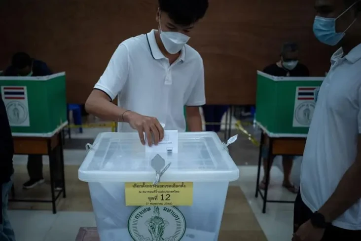 Perhitungan Suara Pemilu...