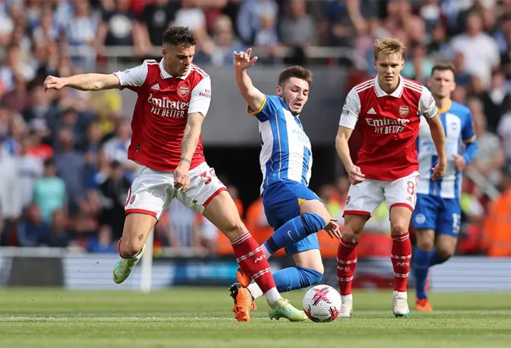 Arsenal Dibantai Brighton,...