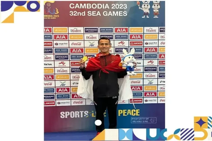 Mahasiswa UNS Rebut...