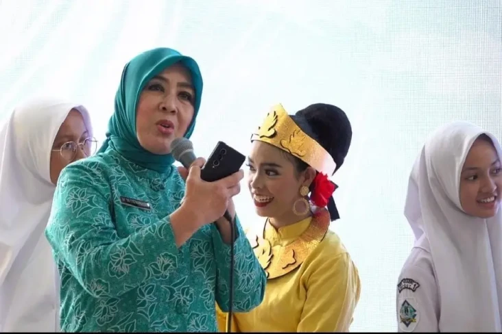 Ketum TP PKK Ajak Ratusan...