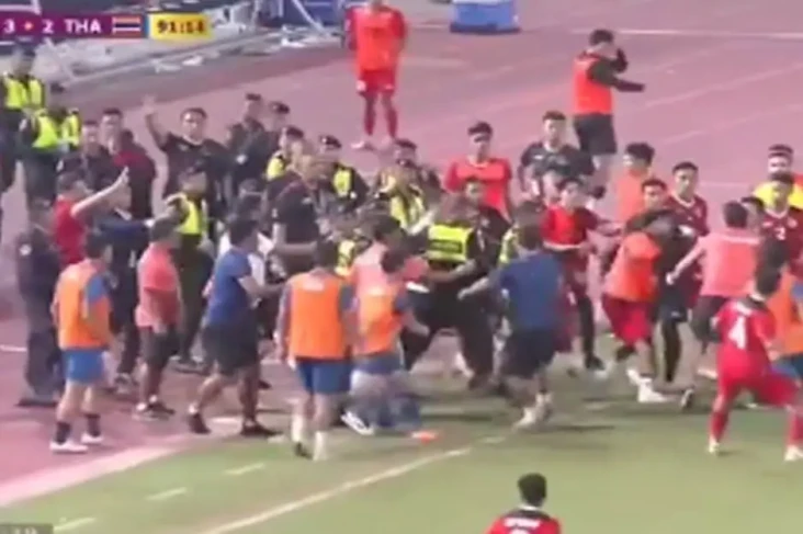 Drama Final Sepak Bola...
