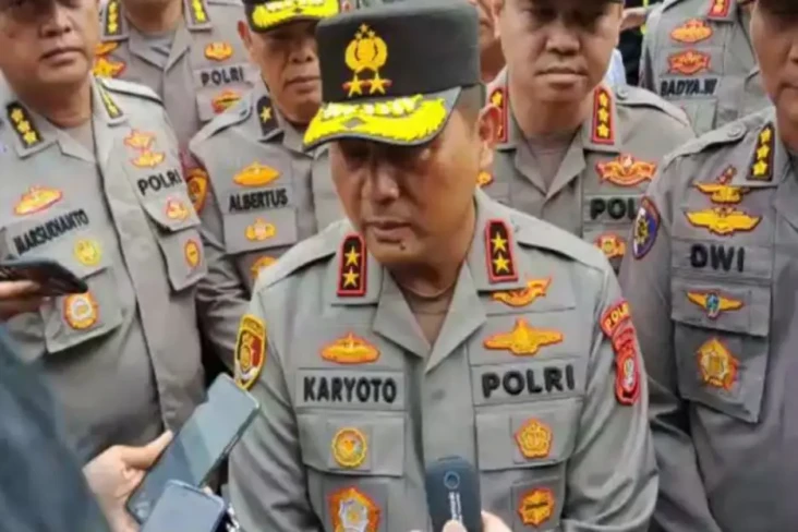 Polda Metro Buka Hotline...
