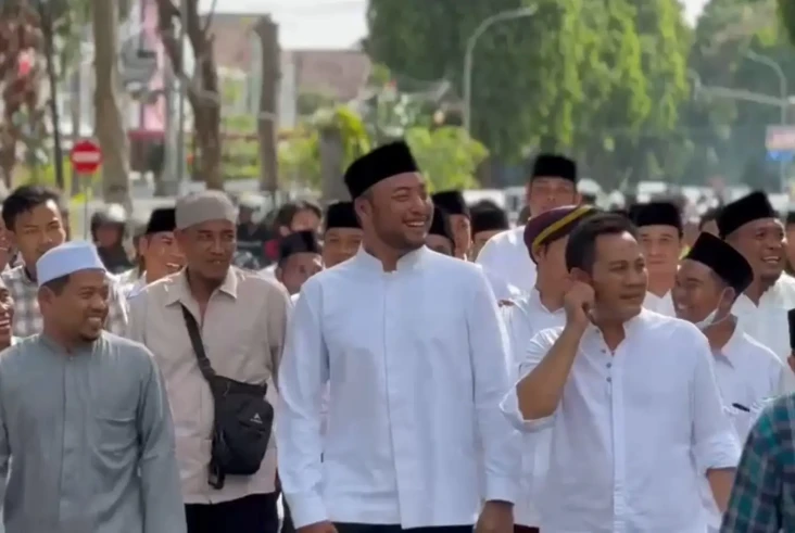 Resmi Daftar ke KPU,...