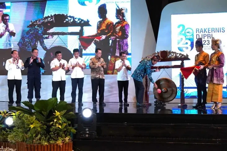 Semen Padang dan Kementerian...