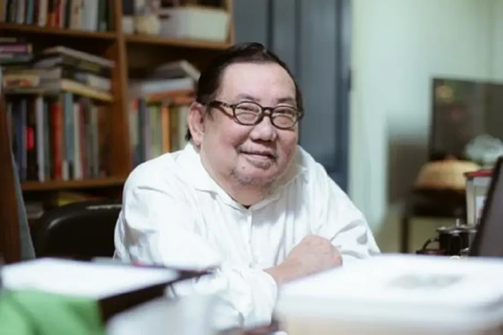 Pada Mulanya Adalah...
