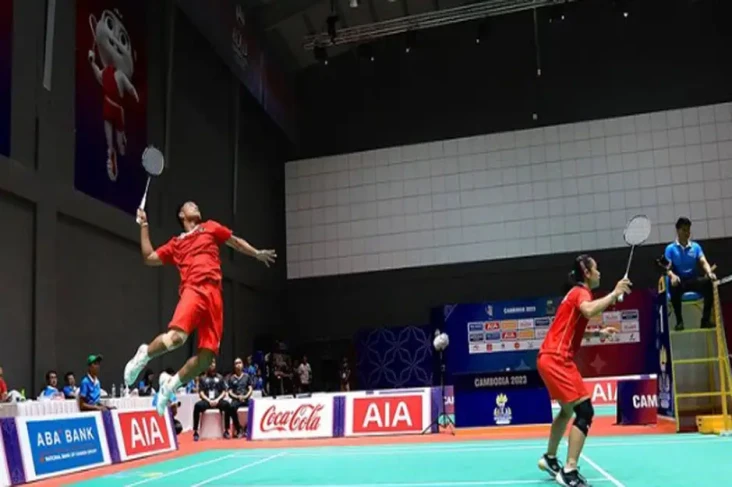 Rehan/Lisa Sabet Medali...
