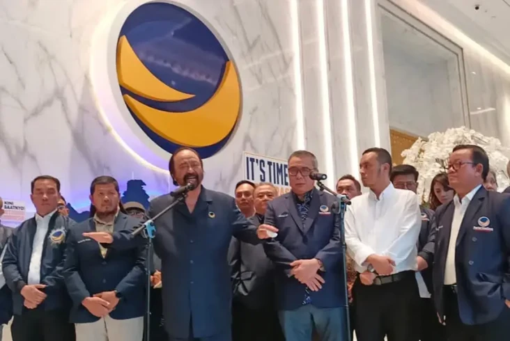 Surya Paloh Tegaskan...