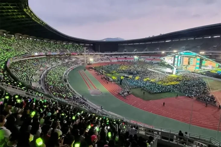 Perdana, Dream Concert...