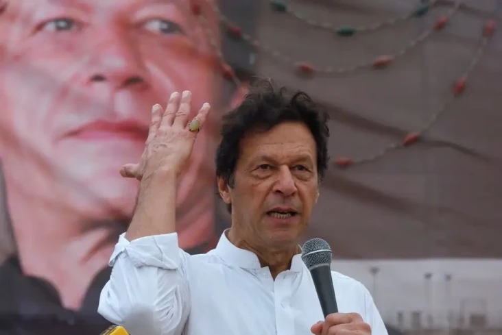 Profil Imran Khan, Mantan...