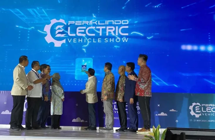 Resmi Dibuka Moeldoko,...