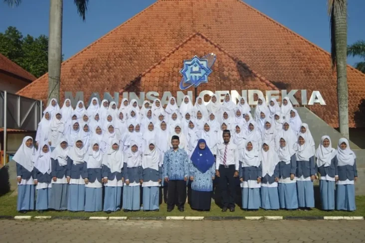 Ini 5 Ciri Sekolah Unggulan...
