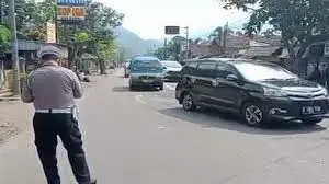 Pelanggaran Lalu Lintas...