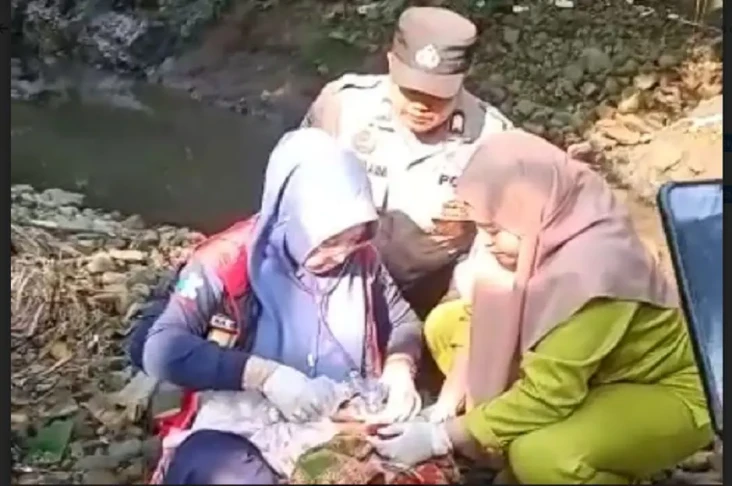 Gempar! Warga Cianjur...