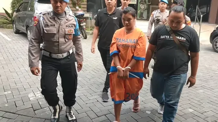 Terdesak Bayar Utang...