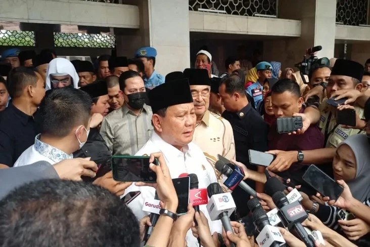 Hadiri Acara Remaja...