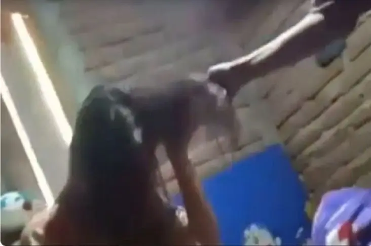 Manajemen Restoran di...