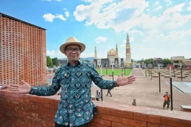 Ridwan Kamil dan 15...
