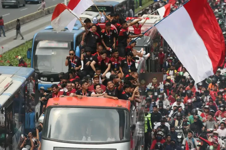 Kirab Timnas Indonesia...