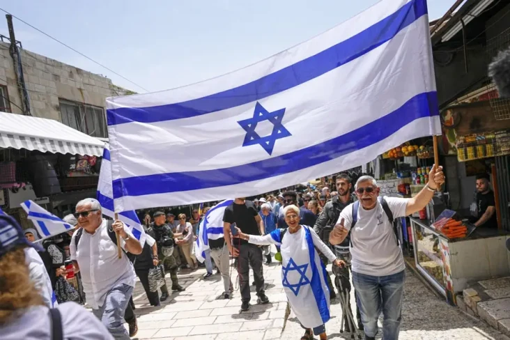 Sebut Tidak Masuk Akal,...