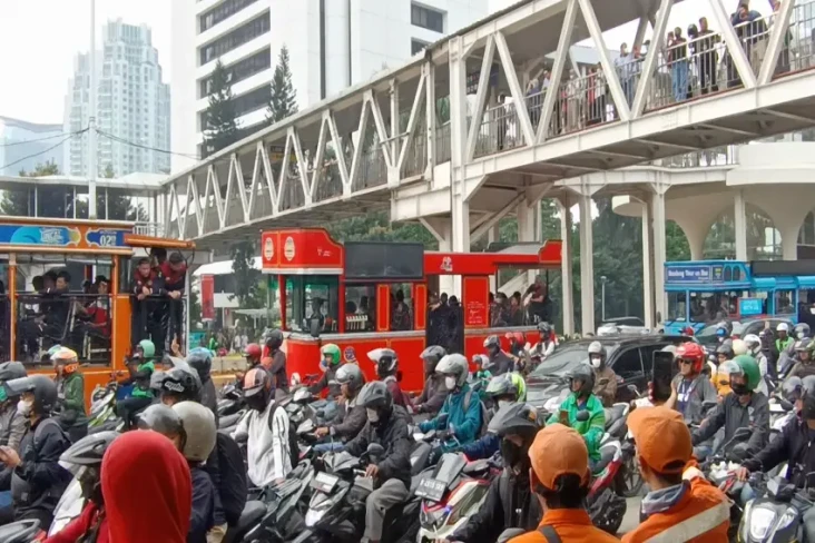 8 Bandros Karya Ridwan...